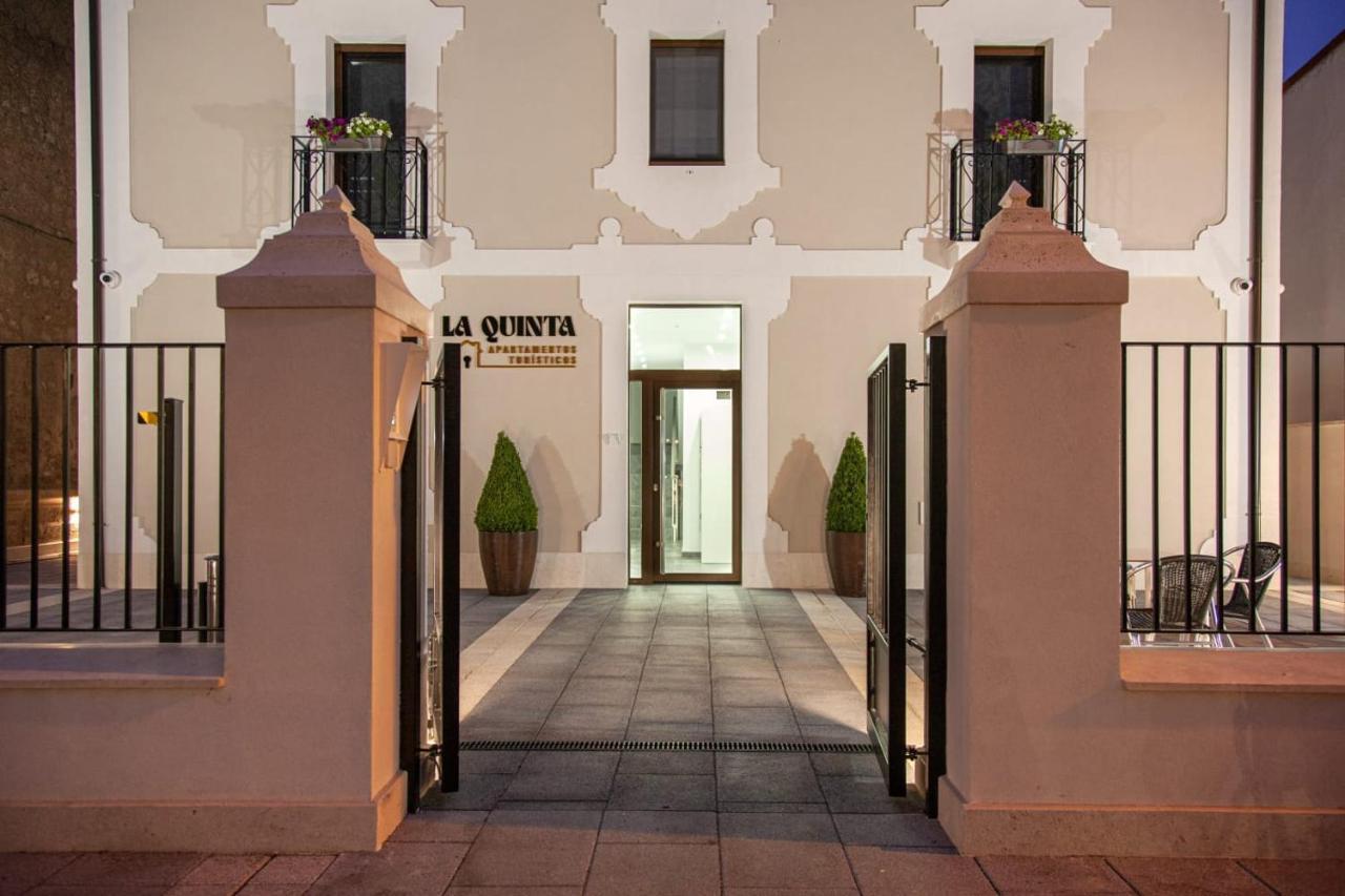 Apartamentos La Quinta Burgos Exterior photo